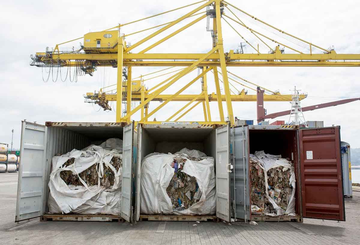 Three Container vans containing misdeclared mixed wastes from South Korea in the Philippines