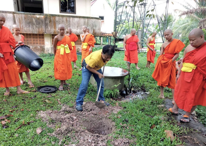 Trash Hero Langsuan, Thailand, has partnered with the district temple to implement zero waste practices, starting with composting