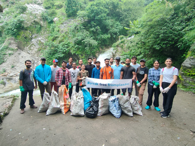 a group of volunteers from Nature's Buddy in the Himalayan region